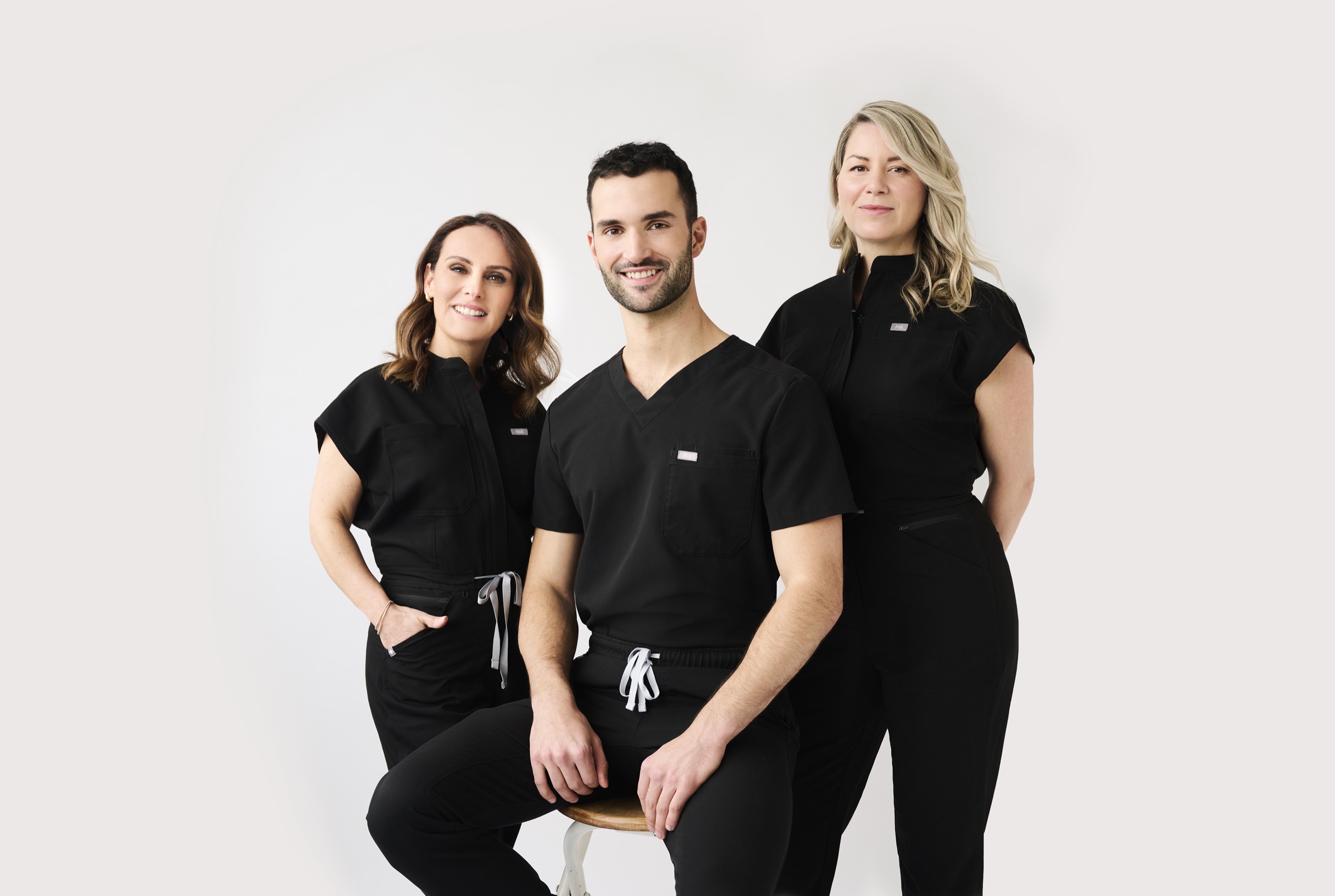 Équipe du Centre de Médecine et Chirurgie Esthétique à la clinique Le Centre au Québec | Team at Le Centre aesthetic medicine and surgery clinic in Quebec